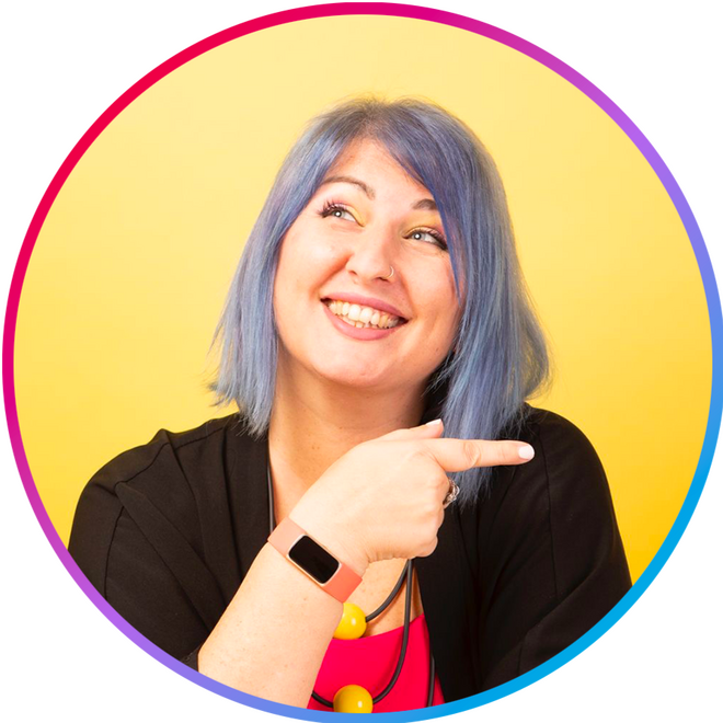 Elena Bobbola - Slide Queen Elena Bobbola - Slide Queen & Presentation Designer